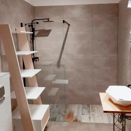 Designomania - Nadwislanska 11