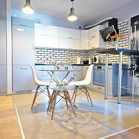 Designomania - Nadwislanska 11