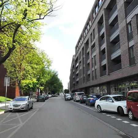 Designomania - Nadwislanska 11 * Krasków