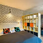 Designomania - Nadwislanska 11 * Kraków